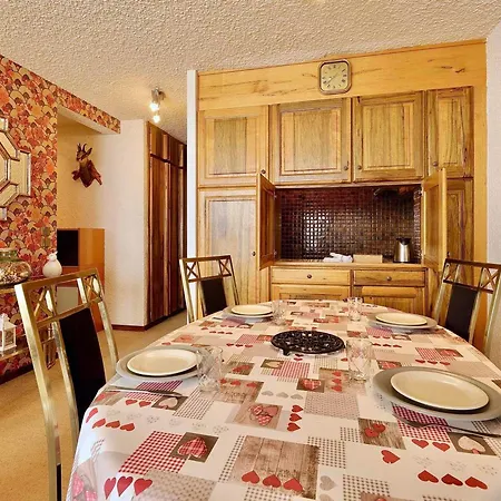 1850 : 2 Pieces Cosy Avec Acces Pistes Et Parking - Fr-1-575-248 Courchevel