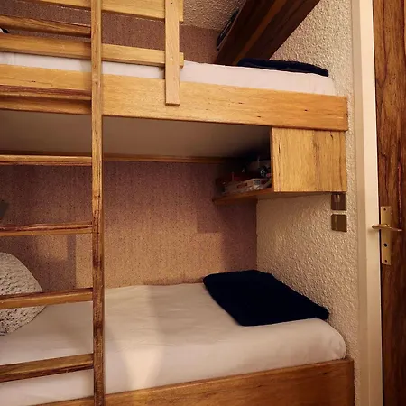 1850 : 2 Pieces Cosy Avec Acces Pistes Et Parking - Fr-1-575-248